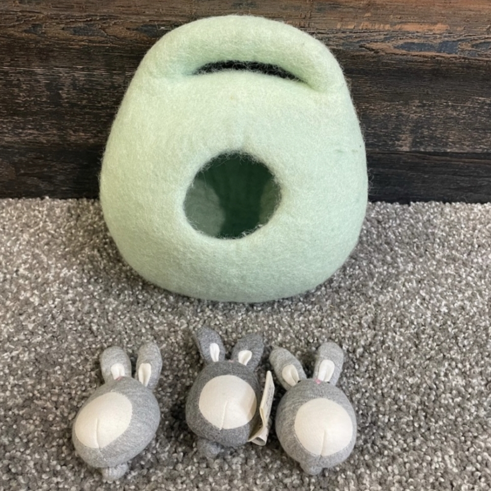 NEW Lovevery Bunny Burrow Babbler Play Kit Months 13,14,15